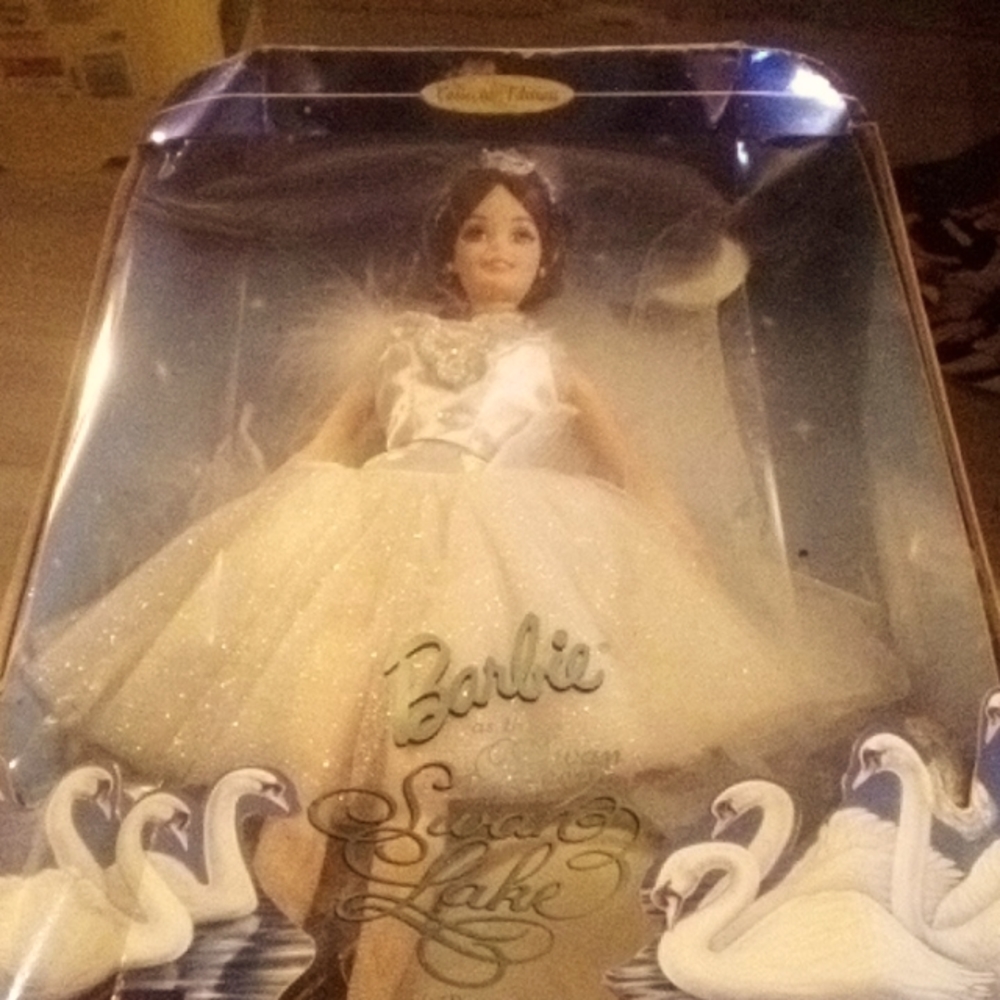 Collectible EDITION Barbie